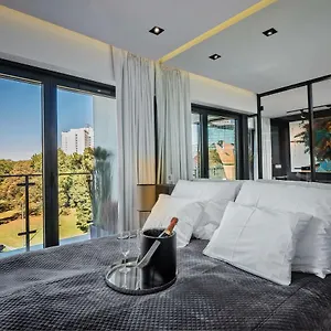  Apartment Andersia Park